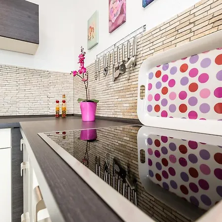 Apartment Koeln Rath Exterior photo